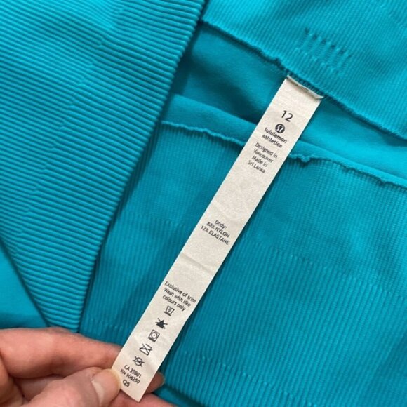 Lululemon Zone In Crop Leggings Tight Compression Shaping High Rise Size 12 - Picture 12 of 13